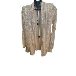 NWT Fashion Nova Silver Sequins Jackedt No closure. M